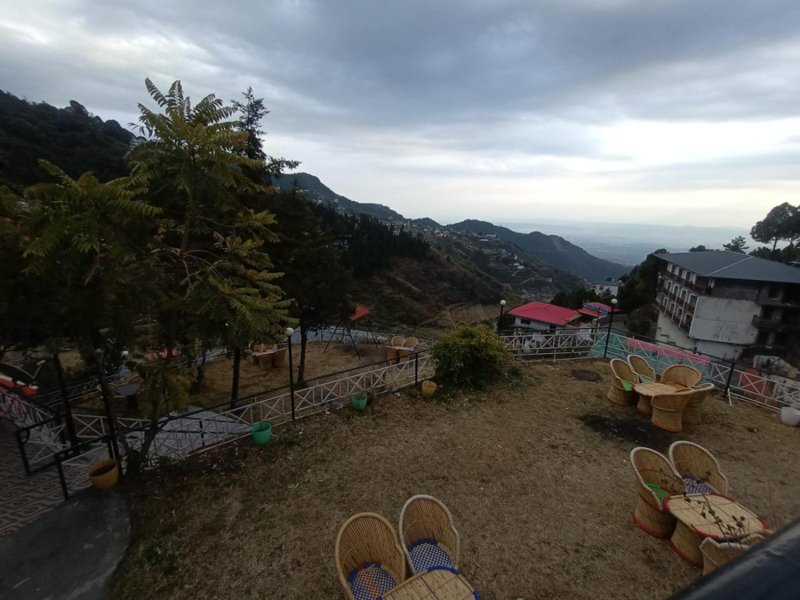Hotel Himalayan Village Mussoorie Esterno foto